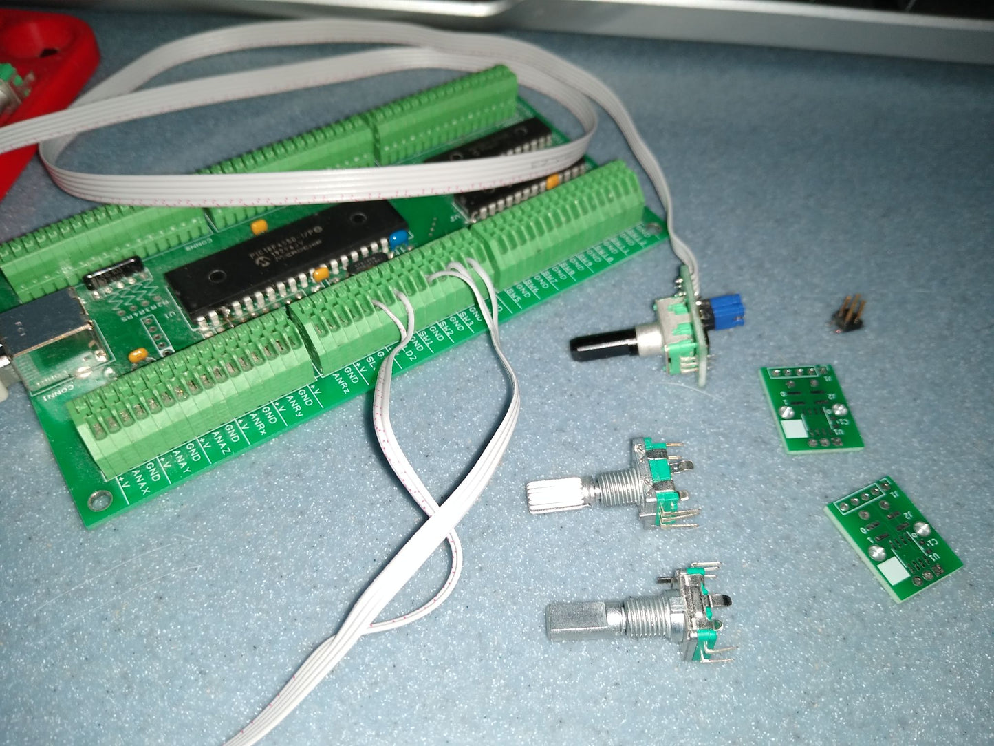 Gear-Falcon Encoder Board With Encoder, 20 Pulses 20 Detents/Rotation, With Switch, Pack of 2 ***Now includes 3D printed knobs!